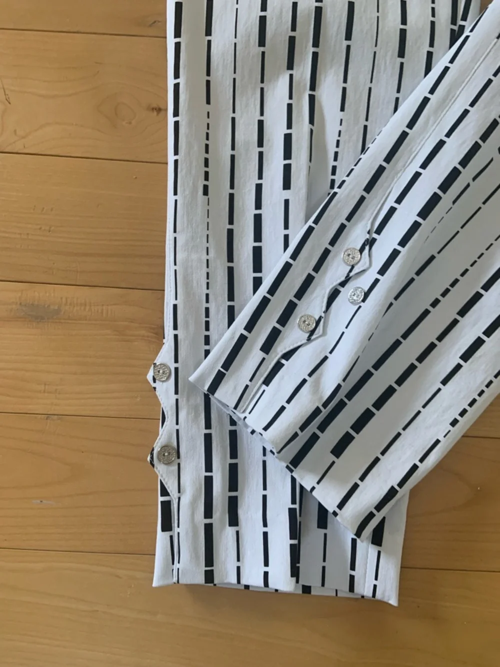 Insight Black-and-White Vertical Dash Stripe Cropped Pants